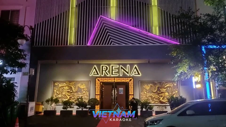 아레나 가라오케 건물 야경