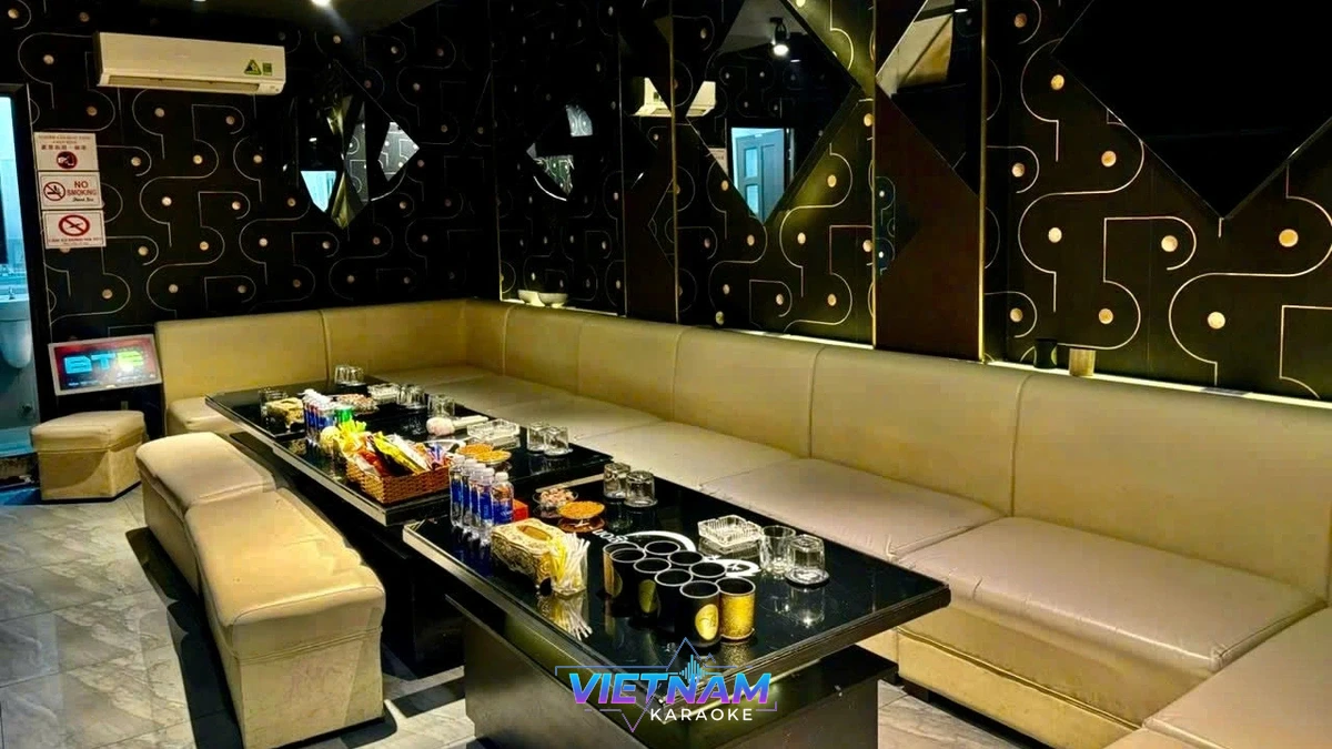 호치민 드래곤 K 가라오케 커버 이미지