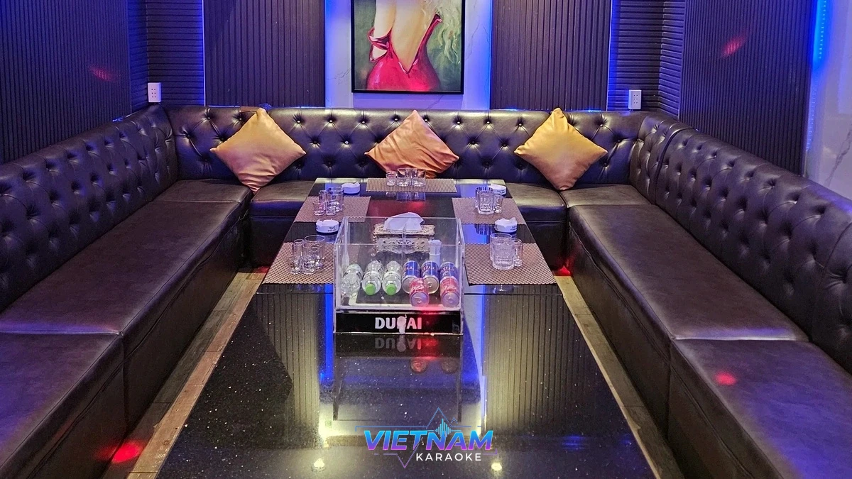 호치민 두바이 가라오케 커버 이미지
