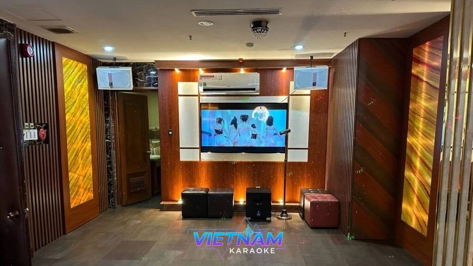 화려한 조명 인테리어 가라오케